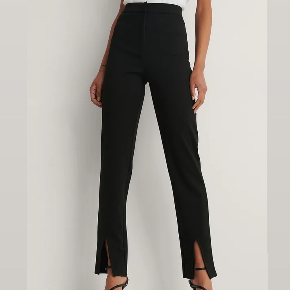 NA-KD slit pants